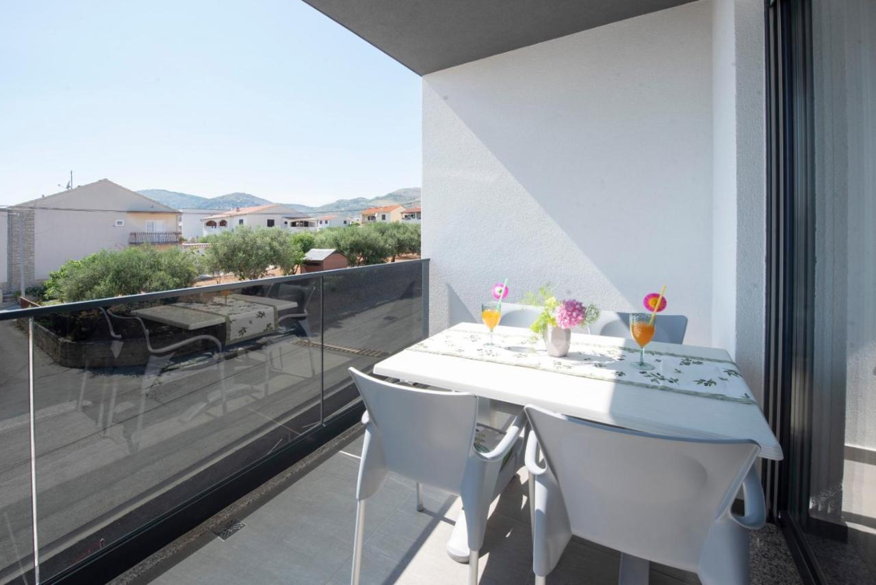 Apartman Gabriela Traù Esterno foto
