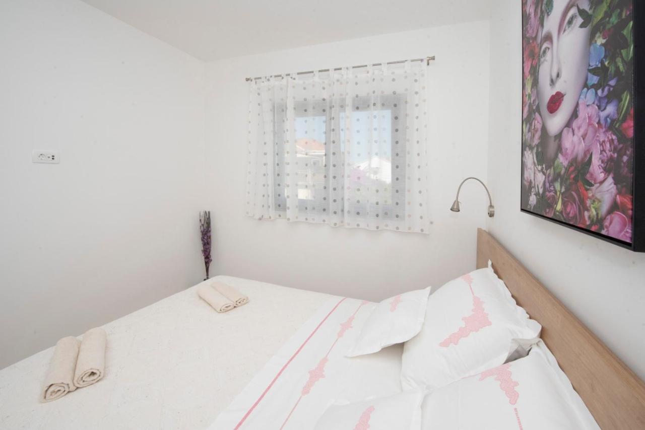 Apartman Gabriela Traù Esterno foto