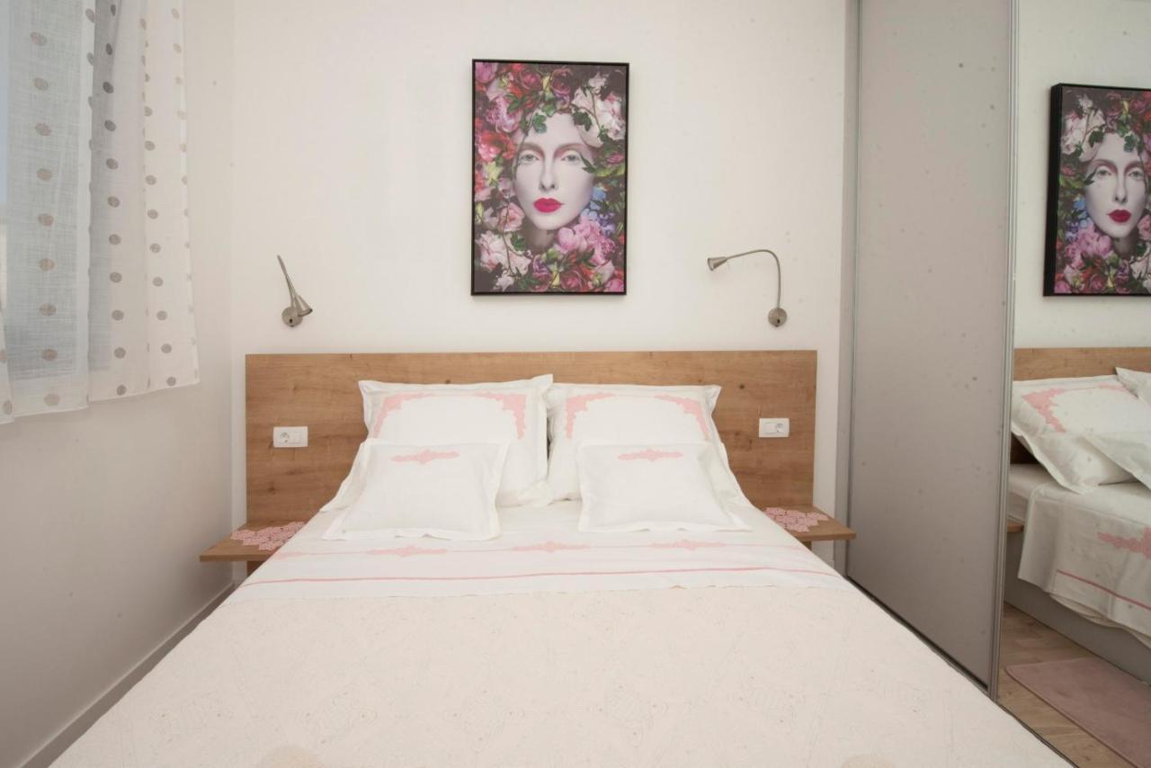 Apartman Gabriela Traù Esterno foto