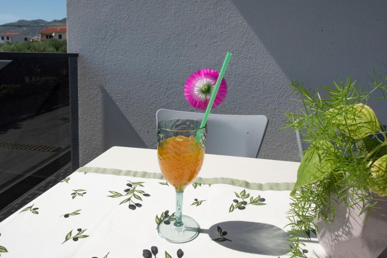 Apartman Gabriela Traù Esterno foto